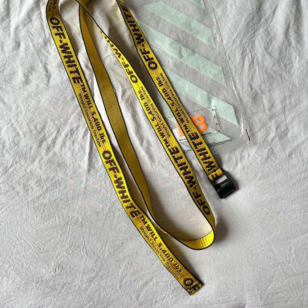 Off white industrial belt